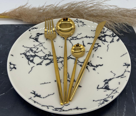 IMG_0644 Besteckset Gold